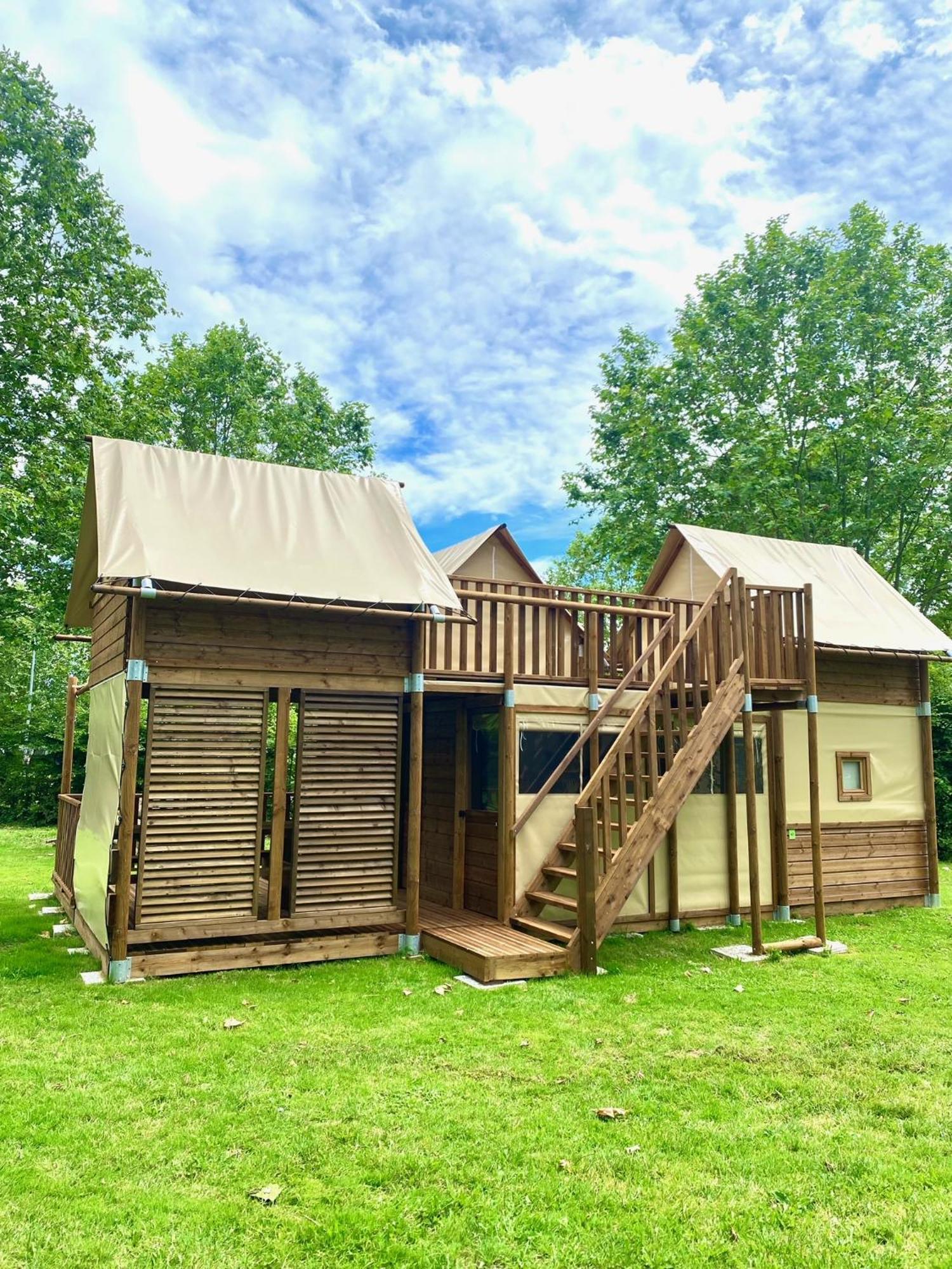 Camping De Thoissey *** Luaran gambar