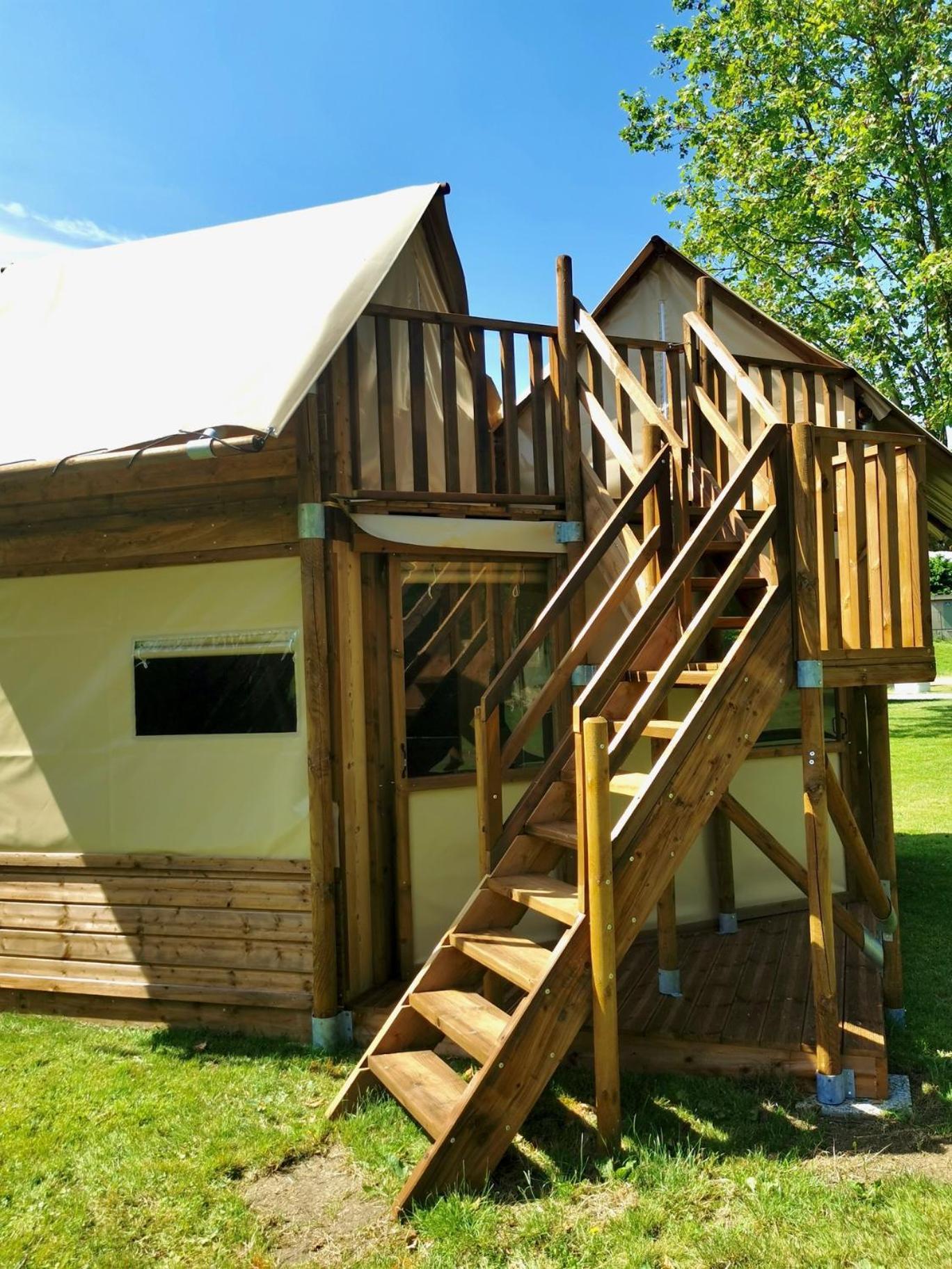 Camping De Thoissey *** Luaran gambar