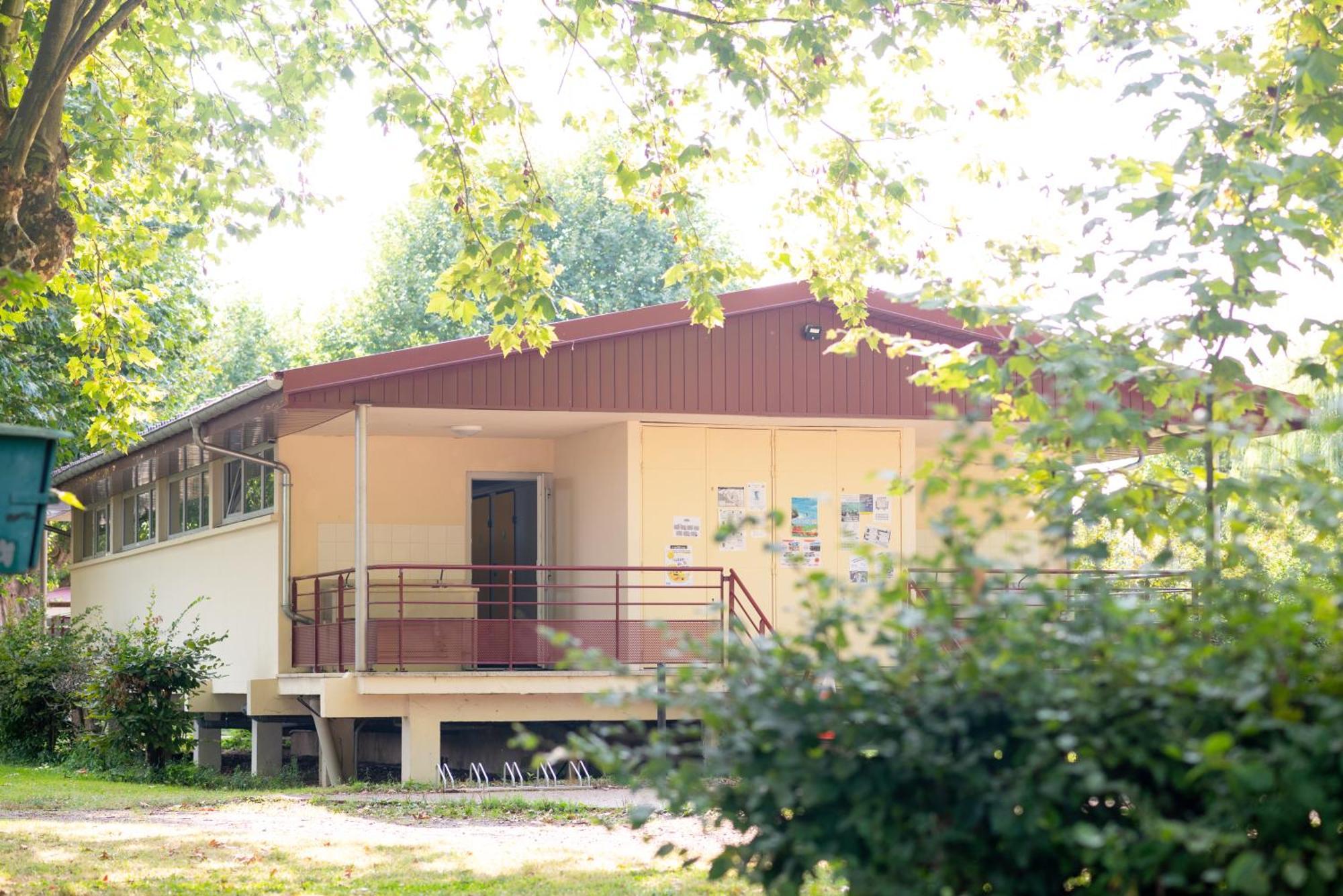 Camping De Thoissey *** Luaran gambar