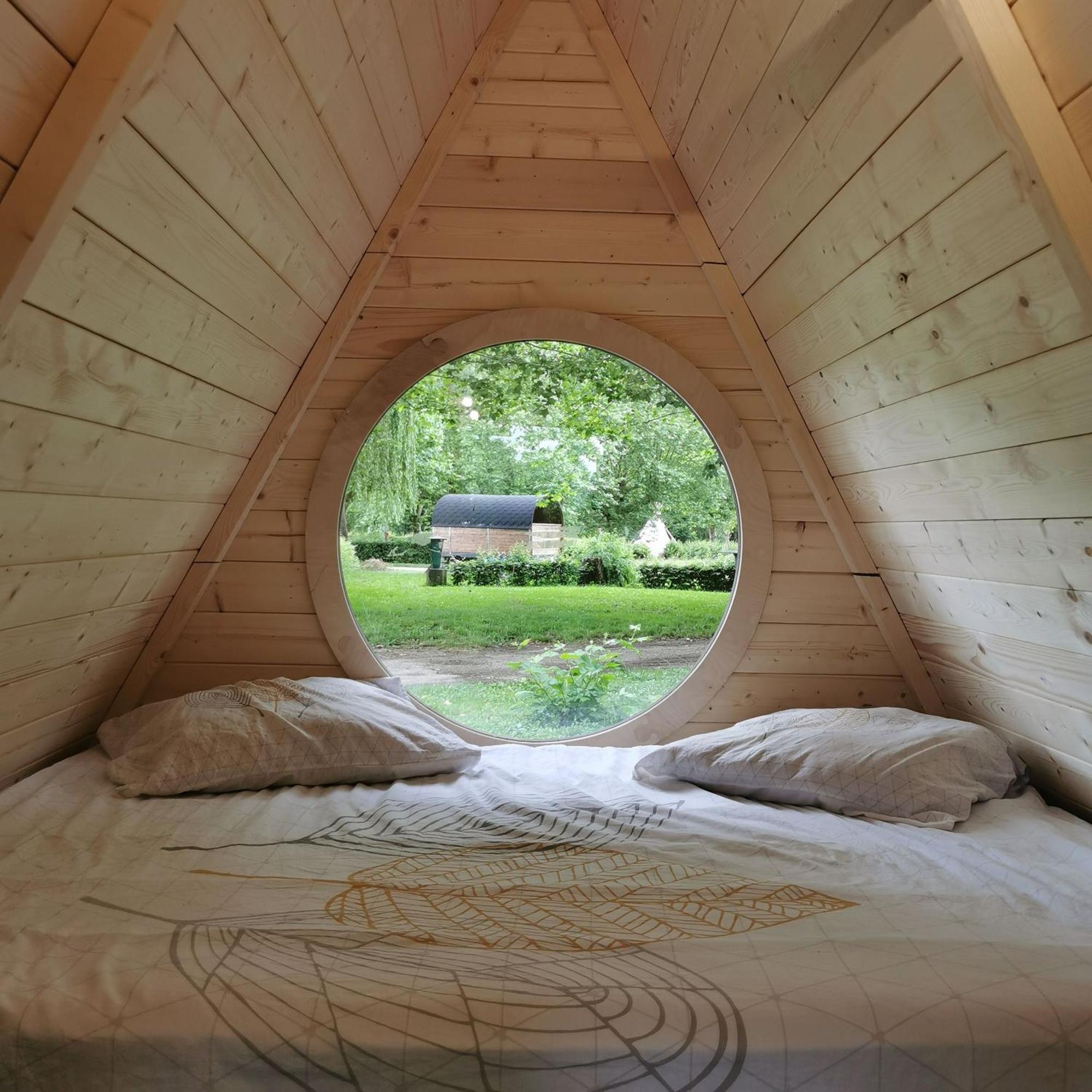 Camping De Thoissey *** Luaran gambar