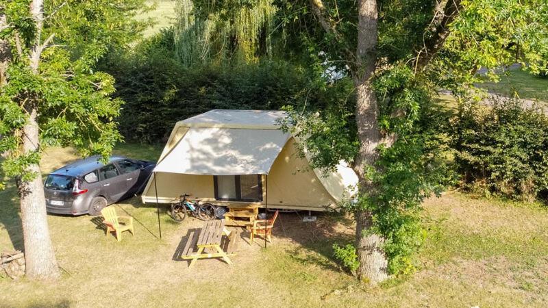 Camping De Thoissey *** Luaran gambar